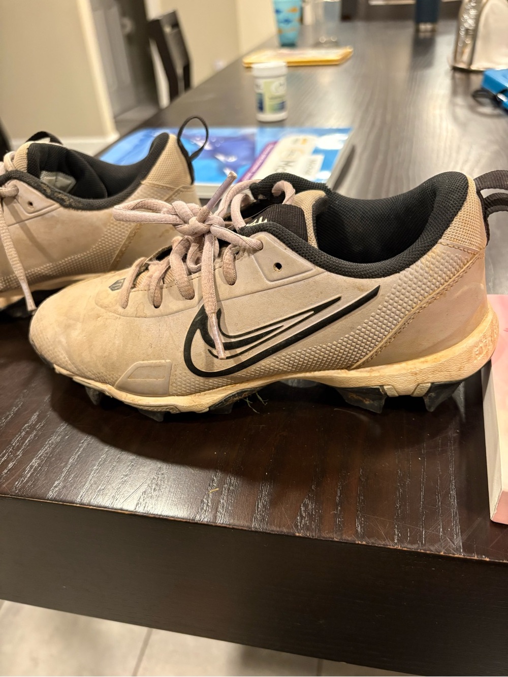 Nike Kids Beige and Black Cleats - Youth Athletic Sneakers. Mike trout